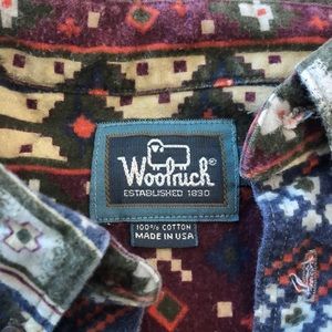 Woolrich long sleeved button down shirt